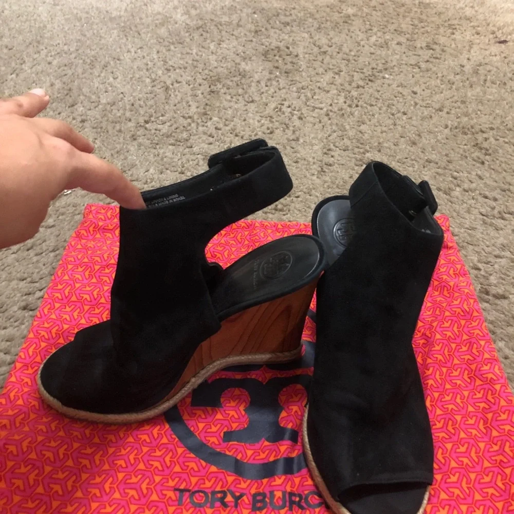 Tory Burch Black Suede Peep-Toe Wedge Sandals with Wood-Tone Heel Size 7